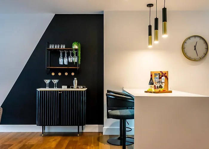 212 @ Ryedale House York