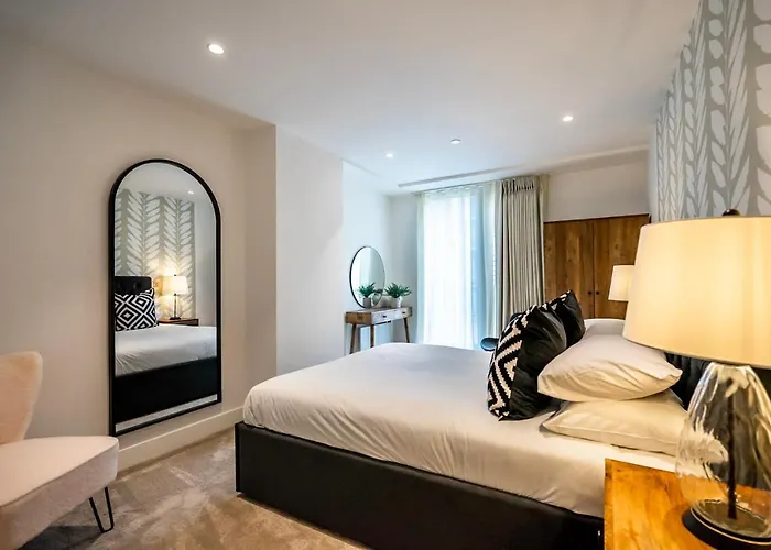 212 @ Ryedale House *